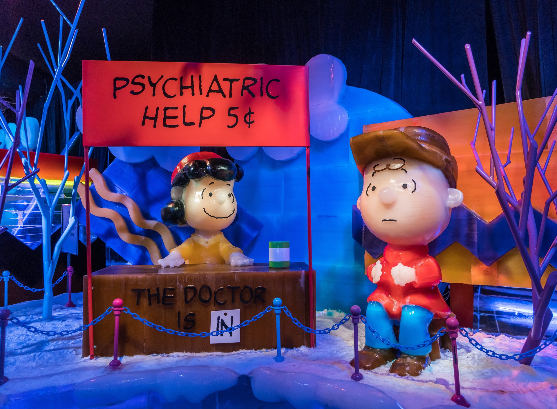 Ice sculpture of Charlie Brown with Lucy at Psychiatric Help 